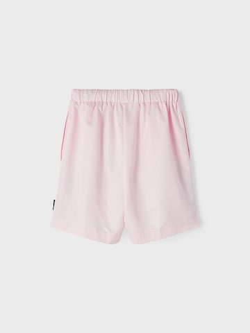 Regular Pantalon 'Him' LMTD en rose