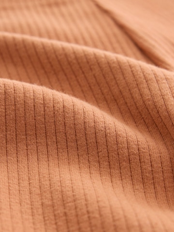 Set Next en beige