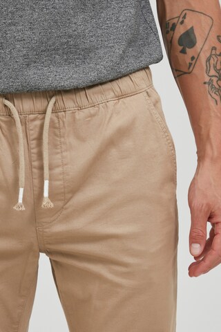 Regular Pantalon chino 'Louis' 11 Project en beige