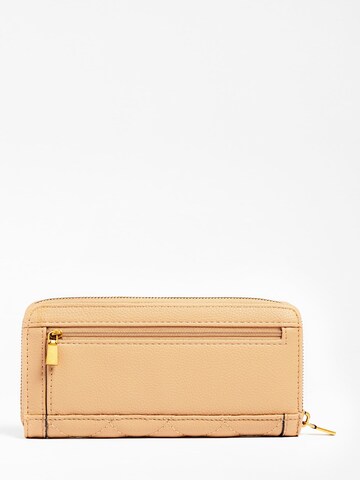 GUESS Portemonnaie 'Abey' in Beige