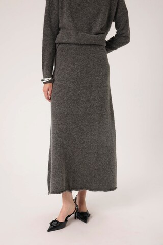 SOAKED IN LUXURY Skirt 'SLMiya' in Grey: front