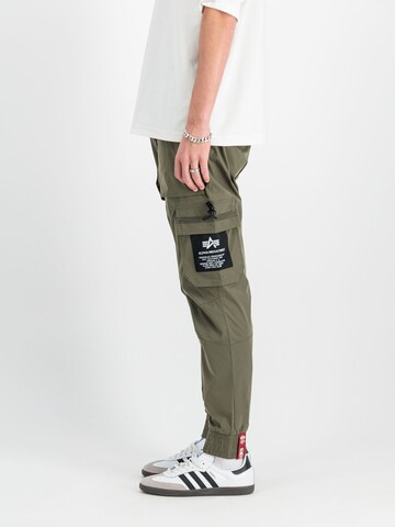 ALPHA INDUSTRIES Regular Карго панталон 'Tactical' в зелено