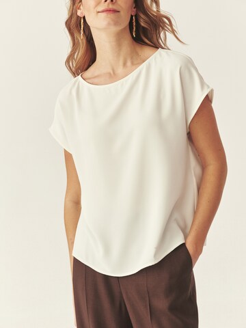 TATUUM - Blusa 'Vivia' en blanco