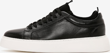 Baskets basses Derimod en noir : devant