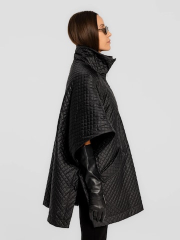 Kimono 'Lace' di mandragora in nero