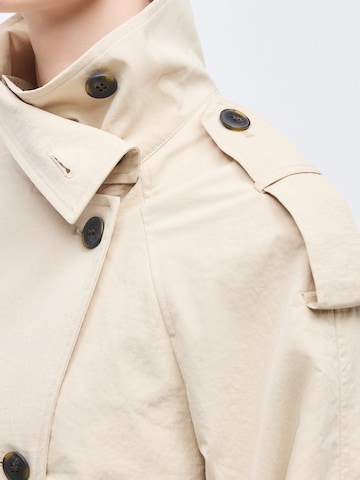 Vero Moda Tall Mantel in Beige