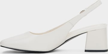 Estro Slingback pumps '6022-1' in Beige: front