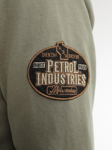 Petrol Industries Ζακέτα φούτερ σε πράσινο