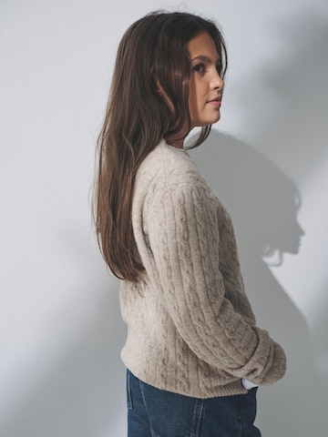 The Set Sweater in Brown