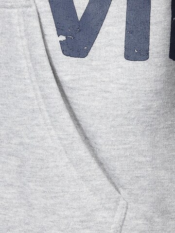 Koyumi Sweatshirt 'Suheyla Got It' in Grau