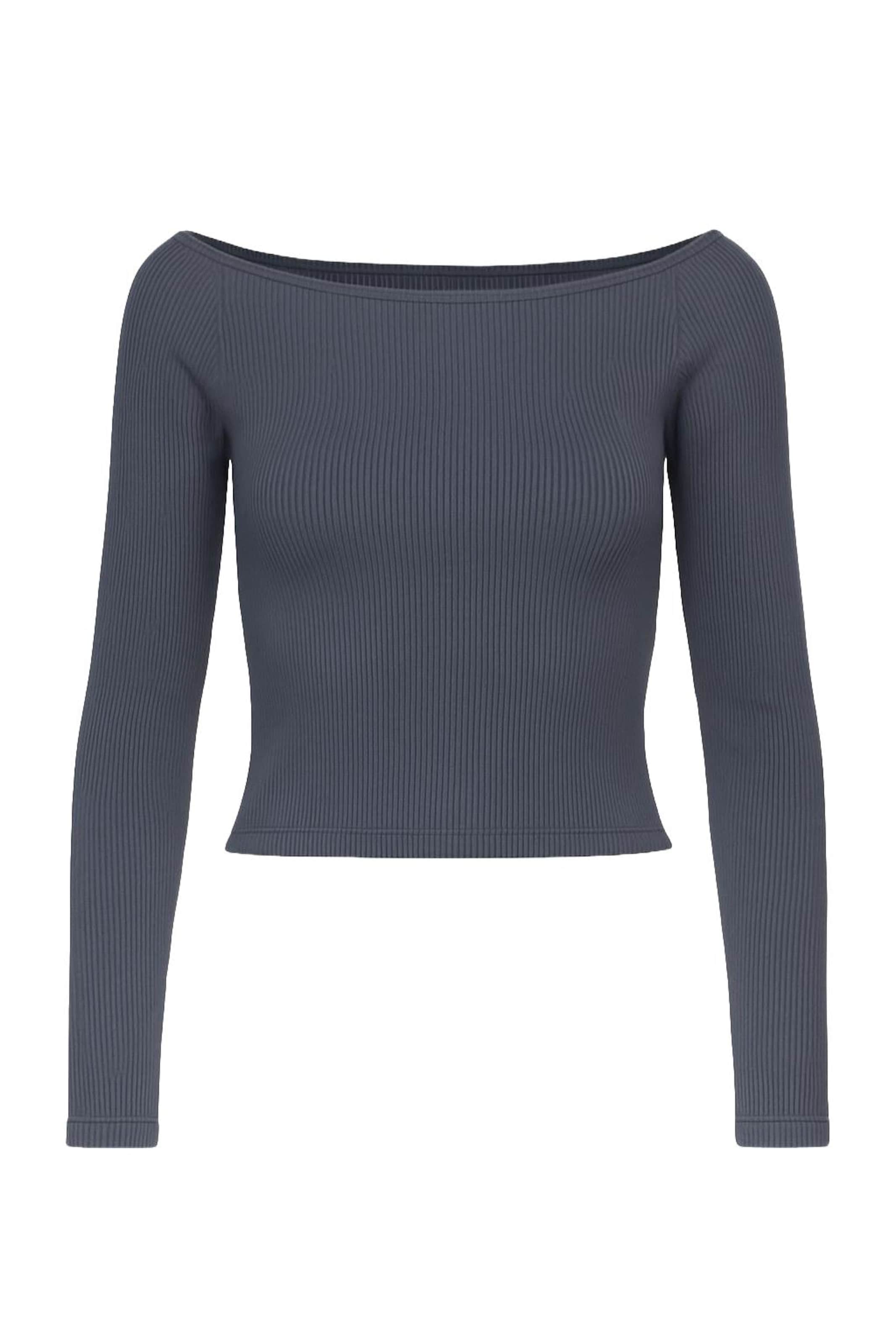 Alexa Dash Blouse in Grey: front