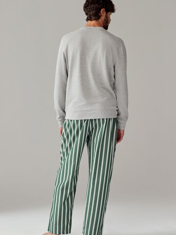 Next Pitkä pyjama värissä harmaa: etupuoli