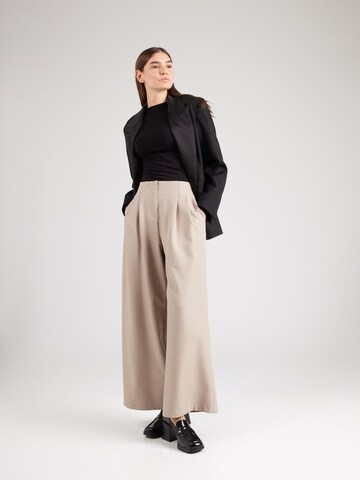 VILA Wide leg Pleat-Front Pants 'VIKAKA' in Grey