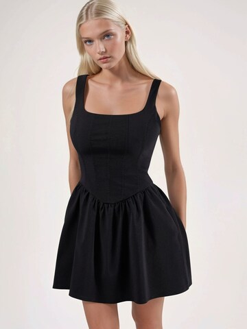Hiccup Mini Kleid in Schwarz: Vorderseite