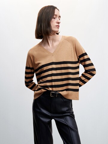 MANGO Sweater in Brown: front