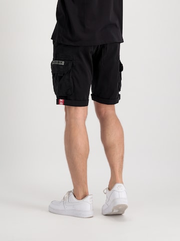 regular Pantaloni cargo 'Crew' di ALPHA INDUSTRIES in nero