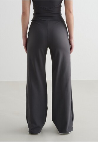 Aim'n Wide Leg Sporthose in Grau
