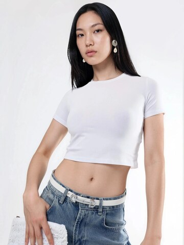 T-shirt Busem en blanc : devant