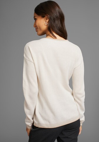 LAURA SCOTT Sweater in Beige