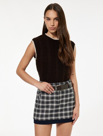 Koton Sweater in Brown: front