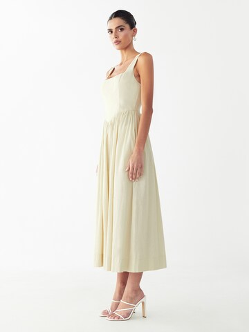 Abito 'Lyla' di Willa in beige