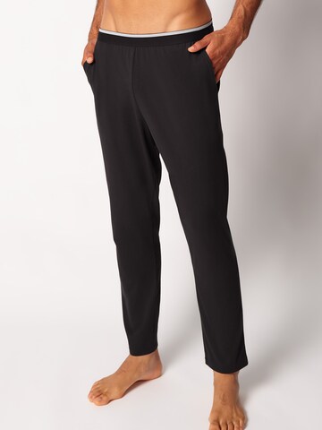 Skiny Pajama pants in Black: front