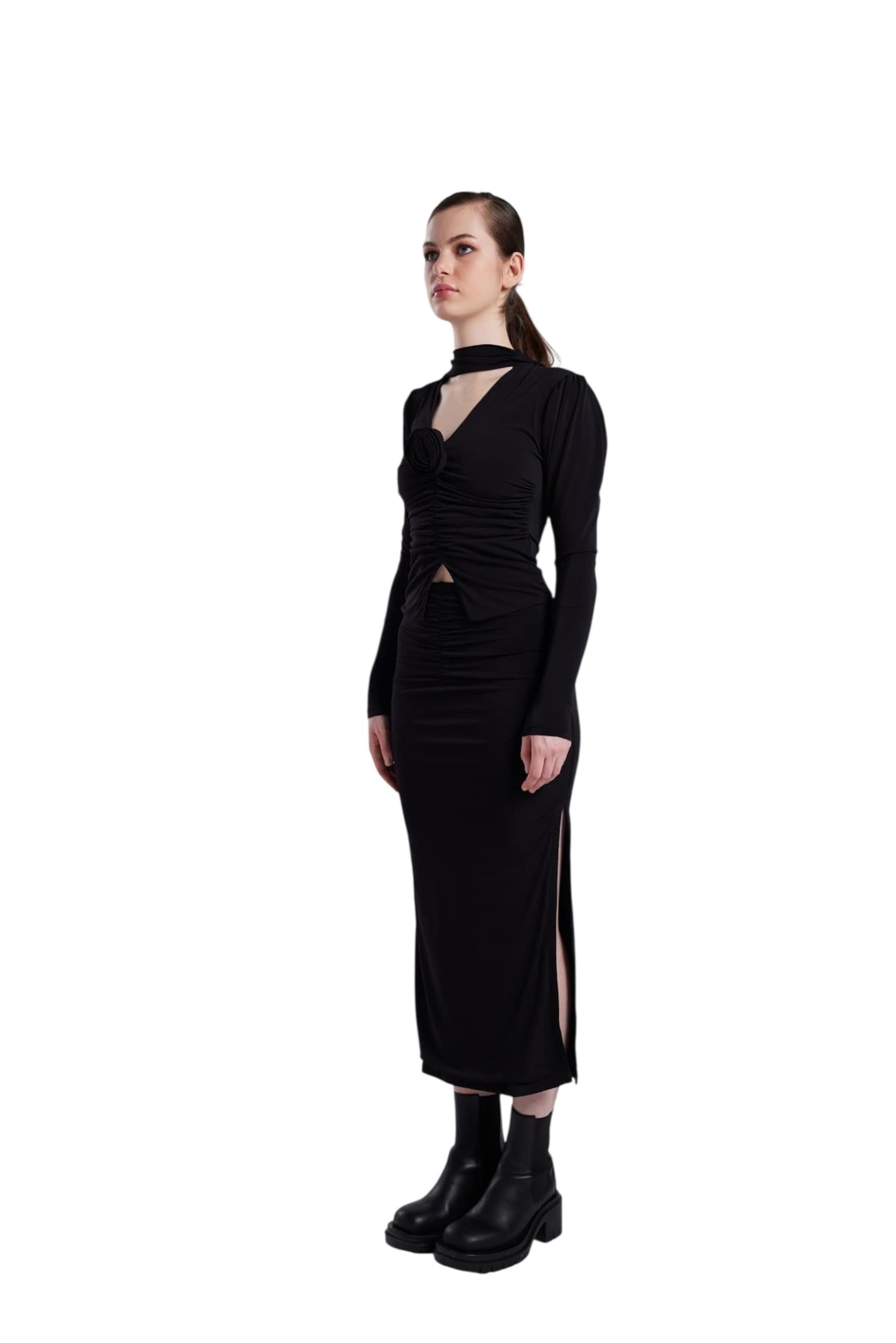 HOLLY LOLLY Skirt in Black