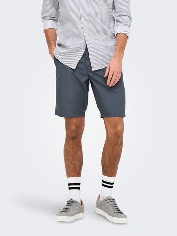 Coupe slim Pantalon chino 'ONSKal' Only & Sons en gris : devant