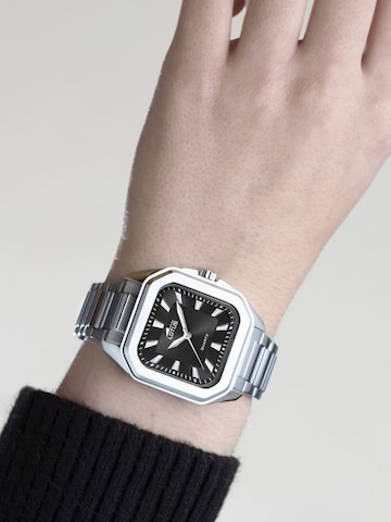 Lotus Analoog horloge 'Lotus - Watch Square Series - Quartz watch movement - Watch case width: 35 mm' in Zwart: voorkant