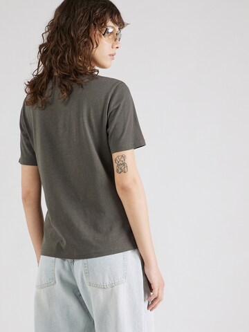 Superdry T-Shirt in Grau