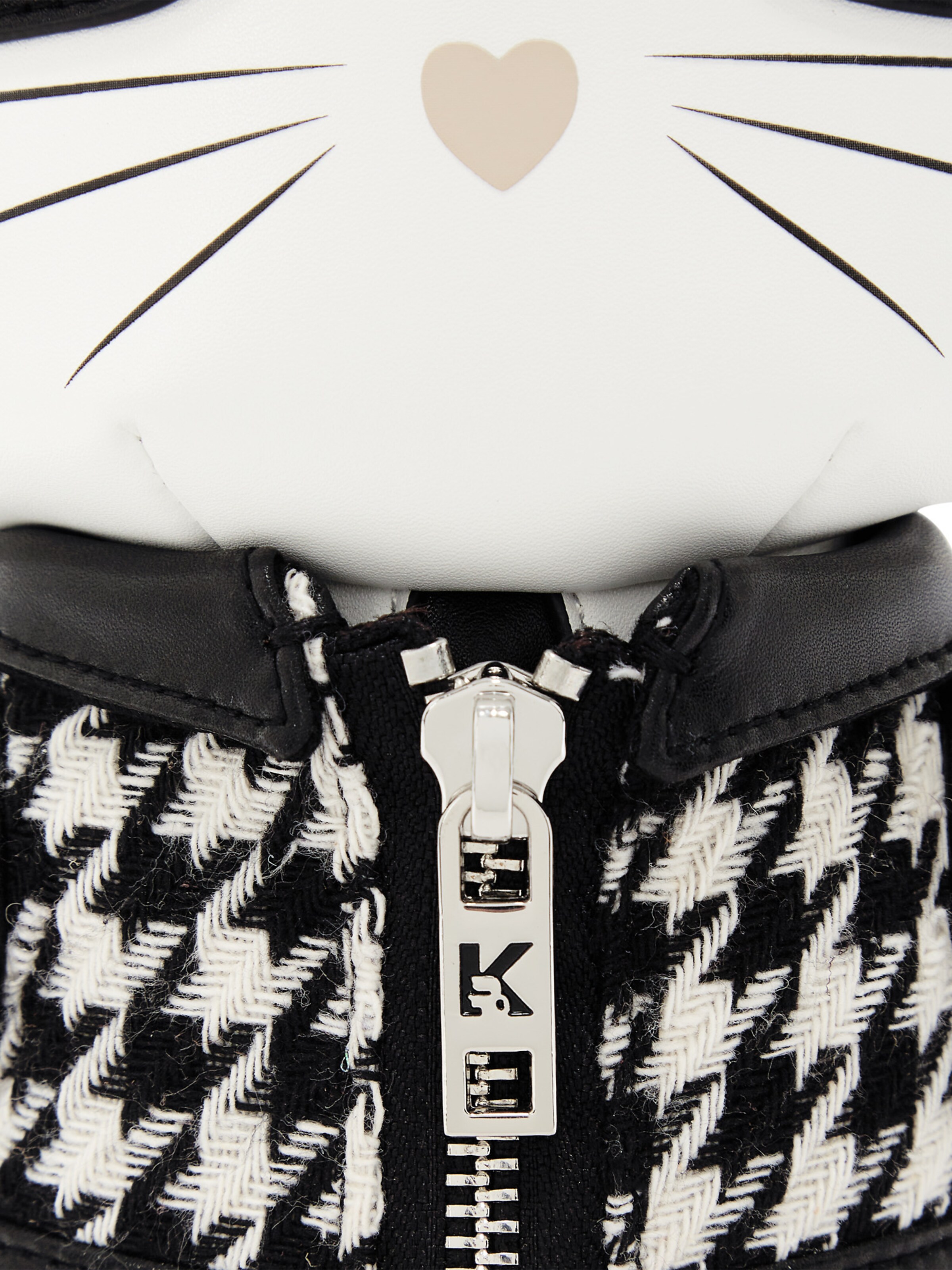 Karl Lagerfeld Umhängetasche 'IKON-Choupette' in Weiß