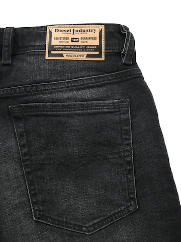 DIESEL Skinny Jeans 'TROXER' in Grey