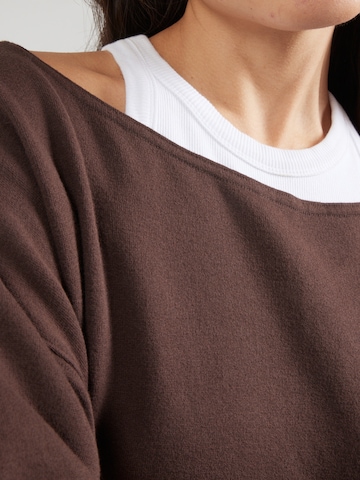 Bluză de molton de la HOLLISTER pe maro