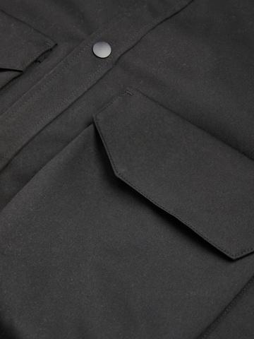 JACK & JONES - Chaqueta de entretiempo 'JCOHELVETICA' en negro