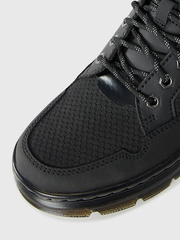 Dr. Martens Nauhabootsit värissä musta