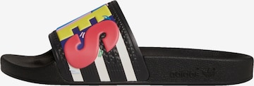 Claquettes / Tongs 'Pride' ADIDAS ORIGINALS en noir : devant