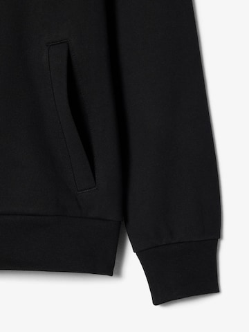 LACOSTE Sweatshirt in Black