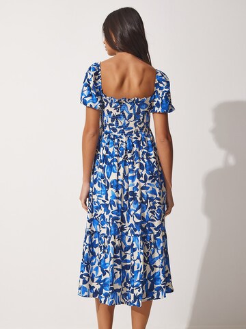 Rochie de vară de la Happiness İstanbul pe albastru