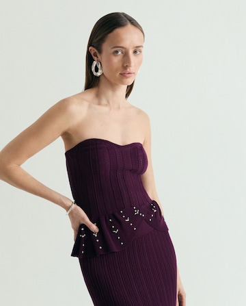 Scalpers Studs Peplum Top ' ' in Rot