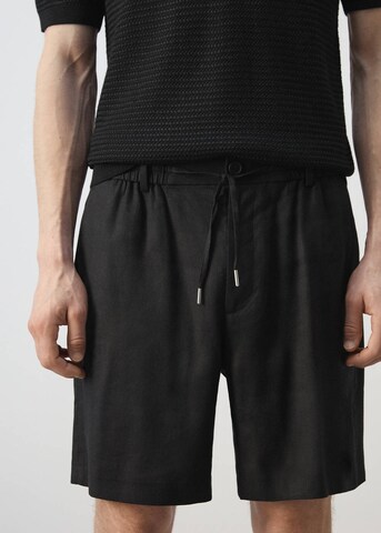 MANGO MAN Regular Shorts 'Vitos' in Schwarz