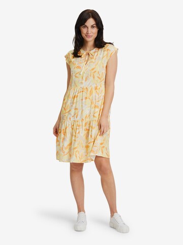 Betty & Co Dress in Yellow