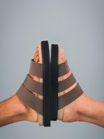 nae Vegan Shoes Sandály 'TONGA' – zelená