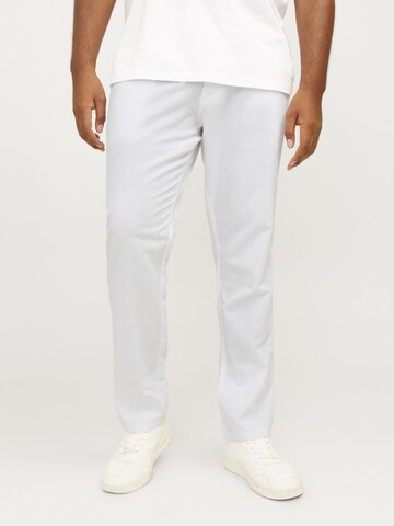 Jack & Jones Plus Regular Chino trousers in White: front
