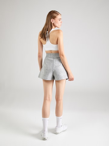 Nike Sportswear Normální Kalhoty se sklady v pase – šedá