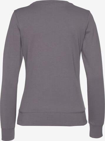 BENCH Sweatshirt in Grau