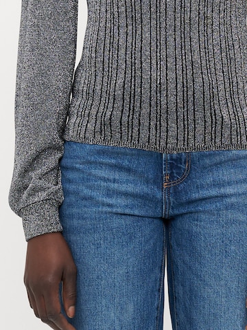 Vero Moda Tall Sweter 'VMTALIA' w kolorze czarny