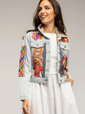 Veste mi-saison 'Chaqueta denim con dibujo africano bordado y lentejuelas' Tantra en bleu