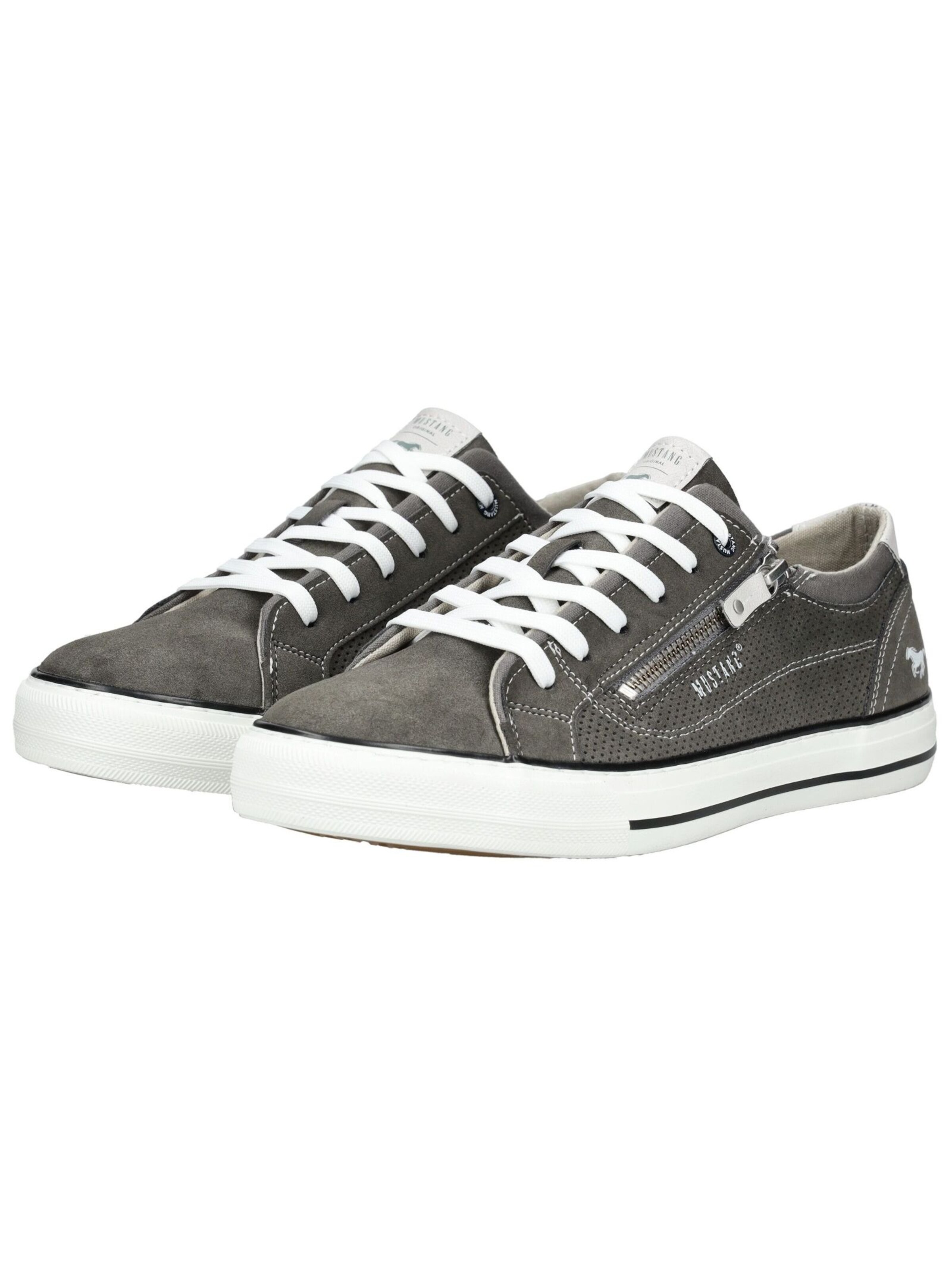 Sneaker bassa di MUSTANG in grigio