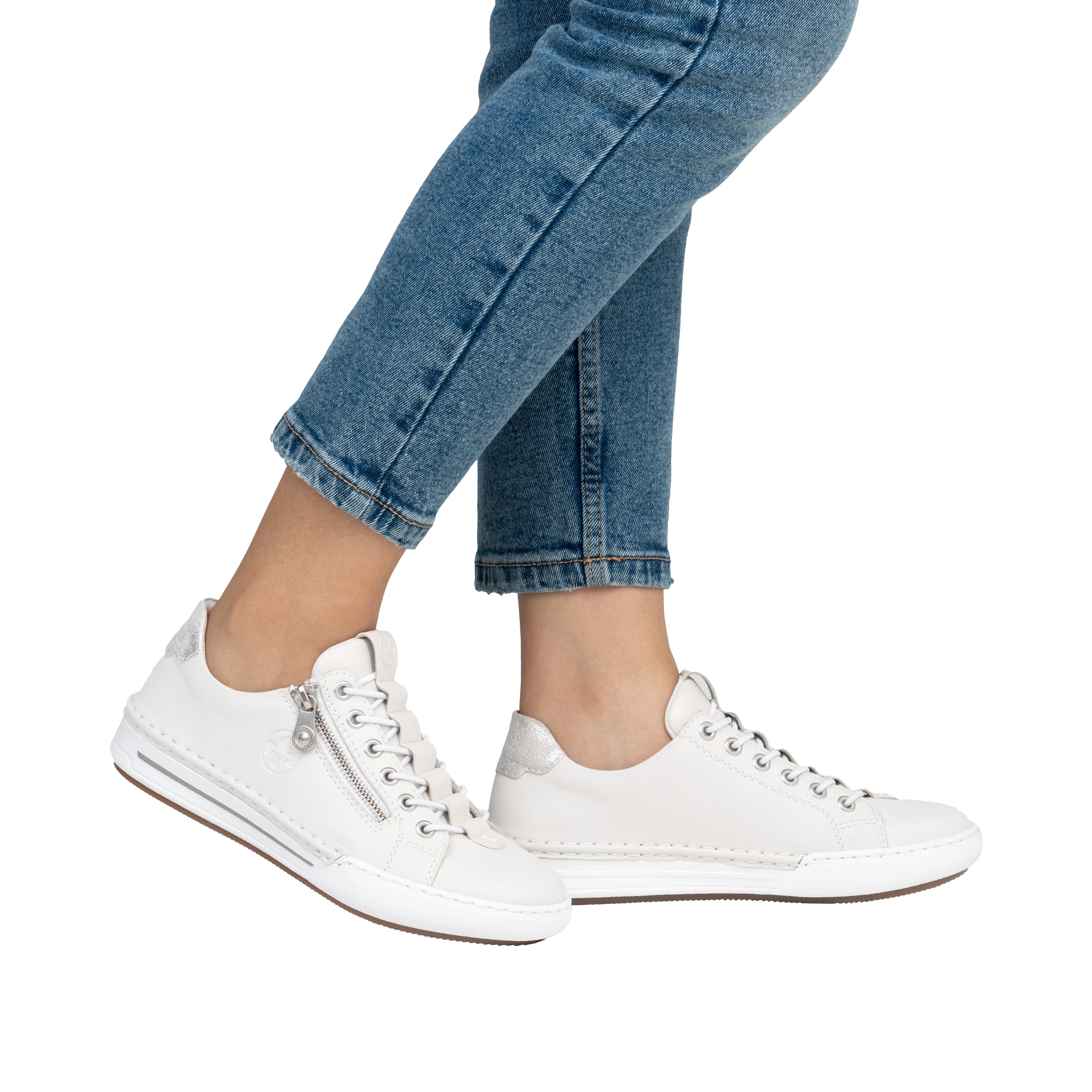 Sneaker bassa di Rieker in bianco