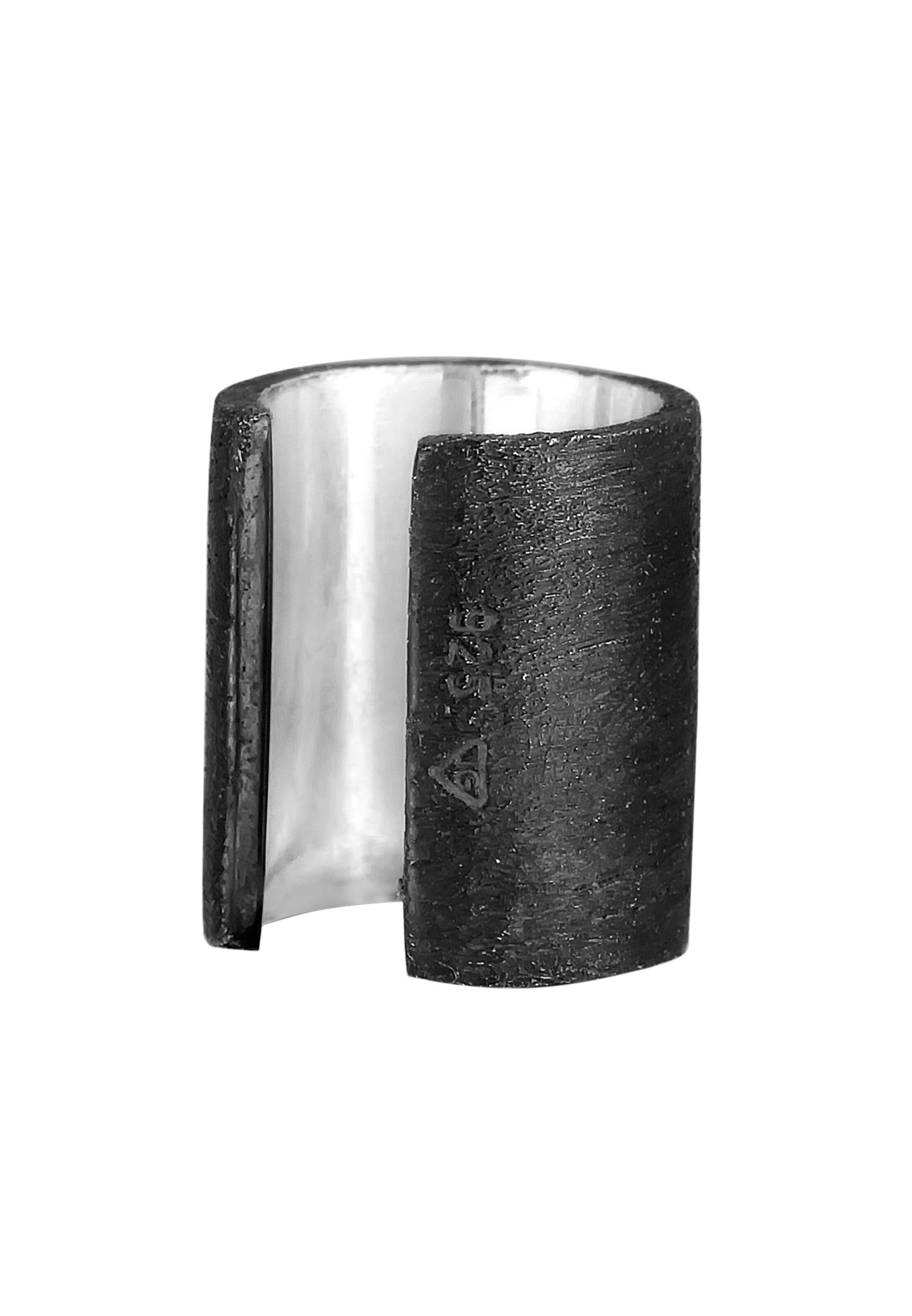 KUZZOI Ohrringe in Schwarz